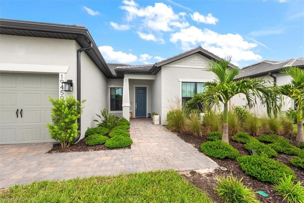 19450 Hinkley Dr, Estero, photo 2