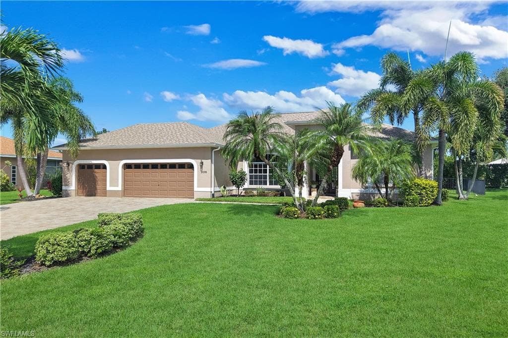 2035 Teagarden Ln, Naples
