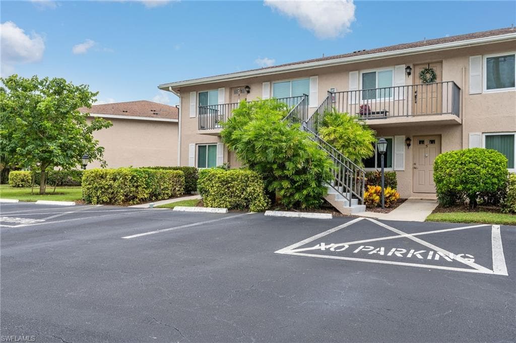 160 Palm Dr #5, Naples, photo 2
