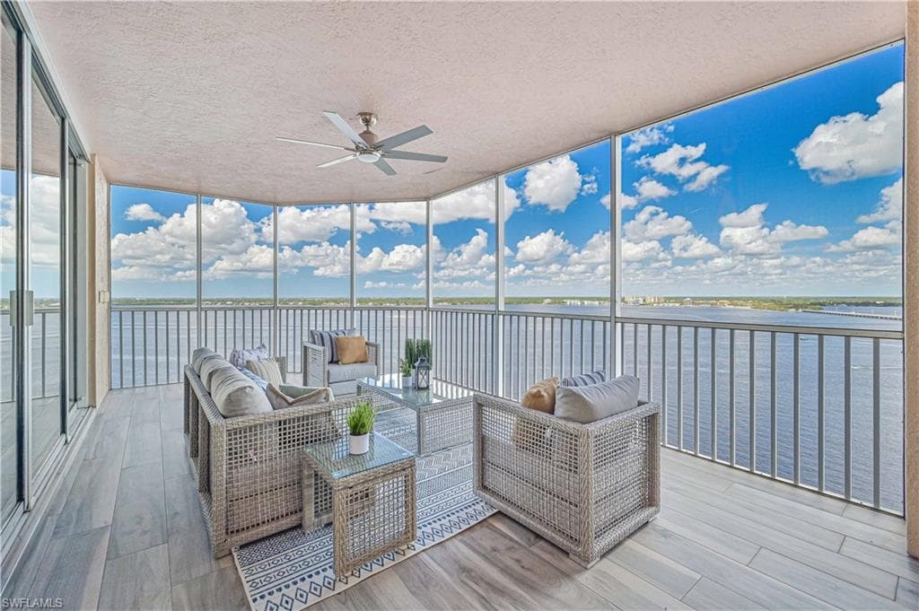 2104 1st St #1701, Fort Myers