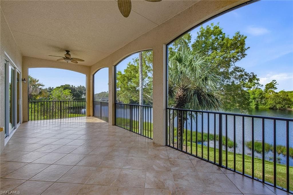 3142 Aviamar Cir #201, Naples, photo 2