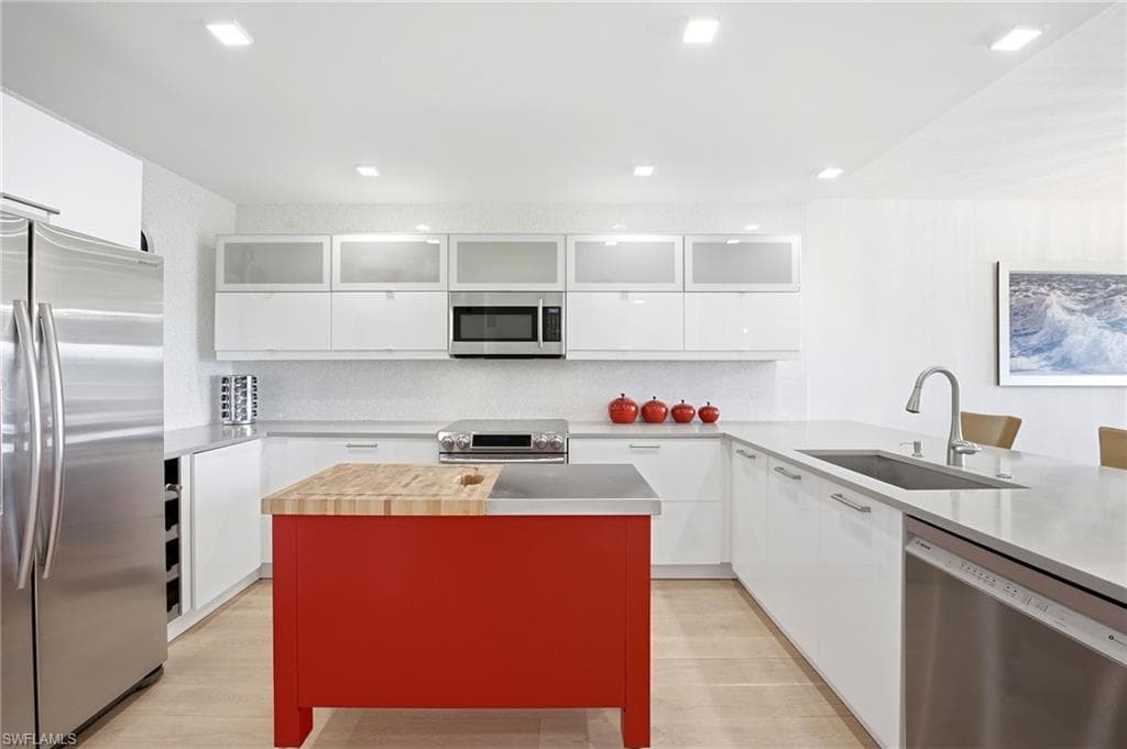 6350 Pelican Bay Blvd #302b, Naples