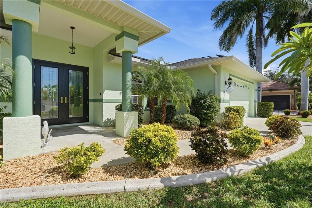 1625 43rd Ter, Cape Coral, photo 2
