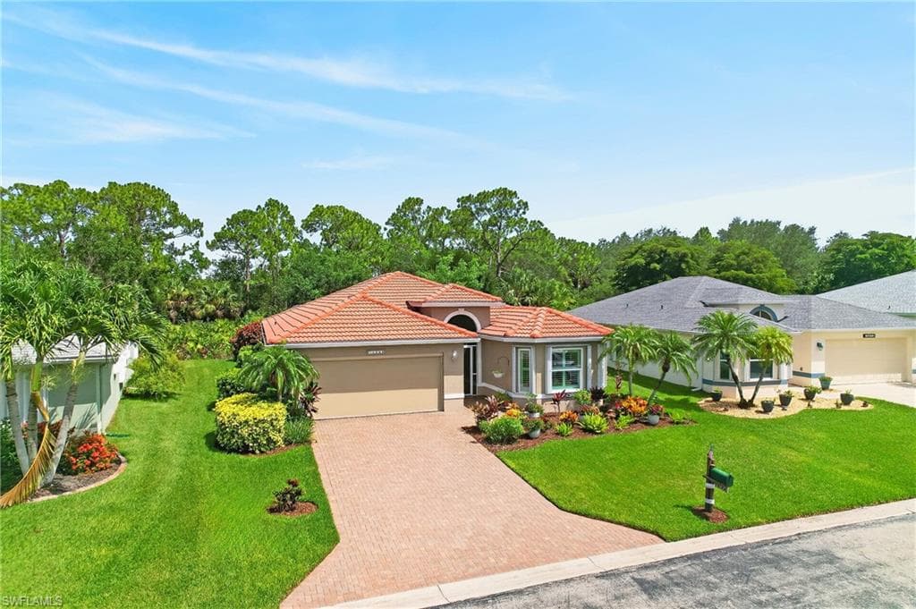 14066 Castle Hill Way, Fort Myers, photo 2
