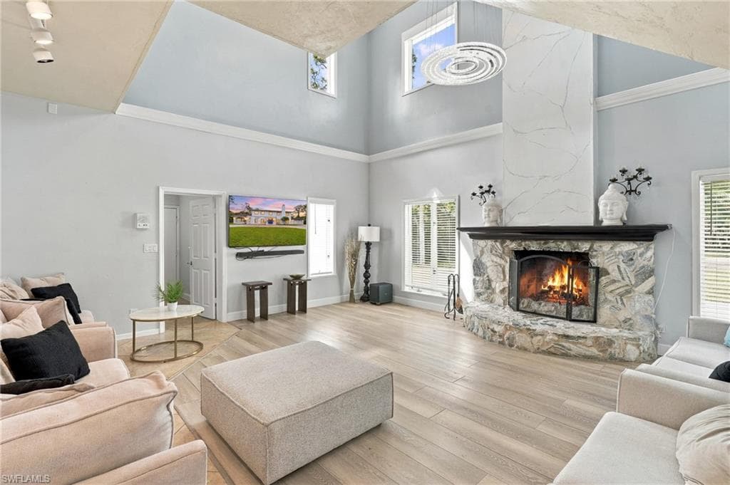 130 1st St, Naples, photo 3