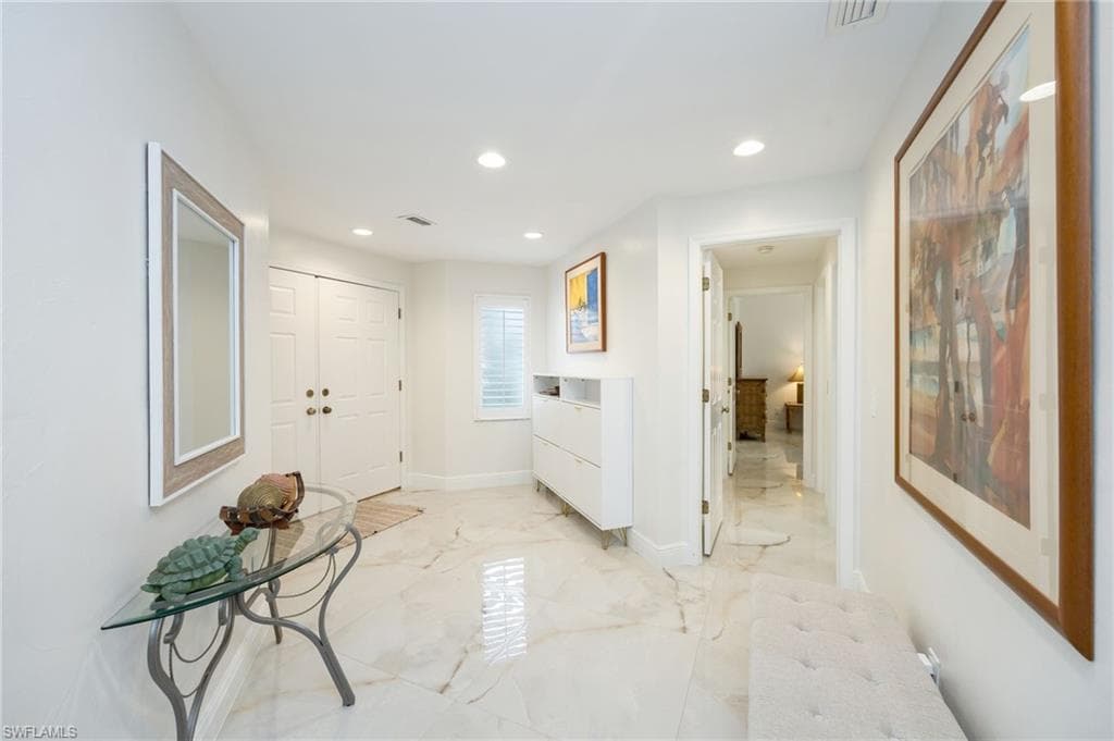 780 Waterford Dr #101, Naples, photo 2