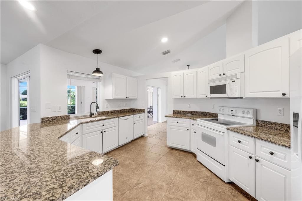310 23rd St, Cape Coral, photo 3