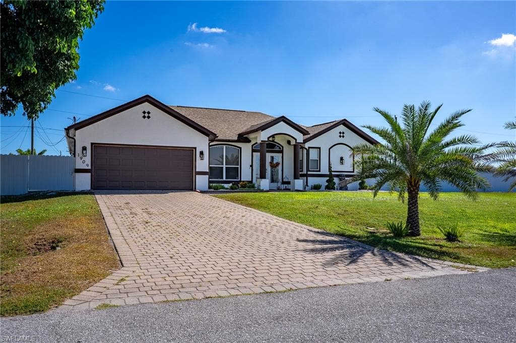 1909 1st Pl, Cape Coral