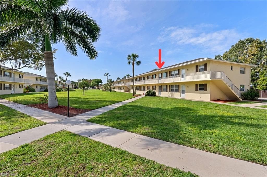 3325 Airport Rd #r7, Naples