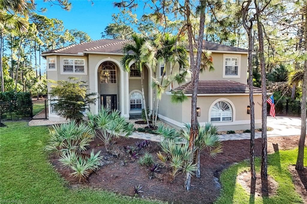 25295 Catskill Dr, Bonita Springs, photo 2