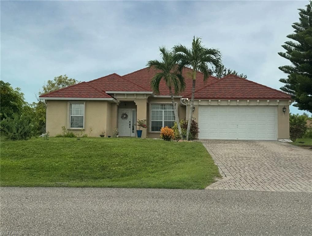 2534 25th Pl, Cape Coral