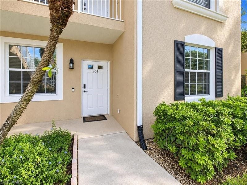 2905 Cypress Trace Cir #104, Naples, photo 3