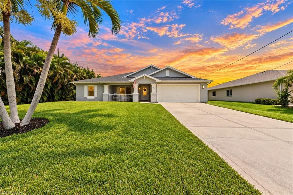 2633 32nd St, Cape Coral