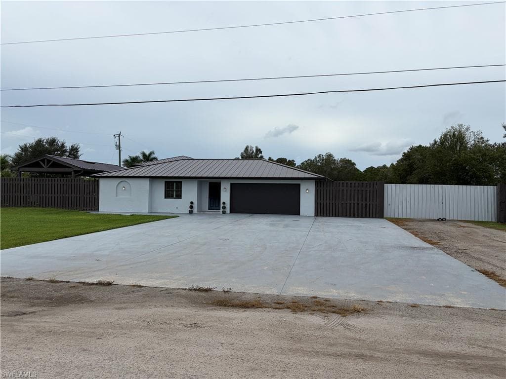 18521 Leetana Rd, North Fort Myers, photo 2