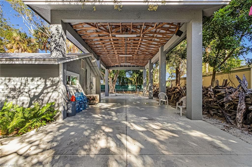 2563 Weeks Ave, Naples, photo 3