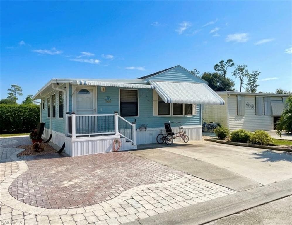 426 Vanda Sanctuary #426, Naples