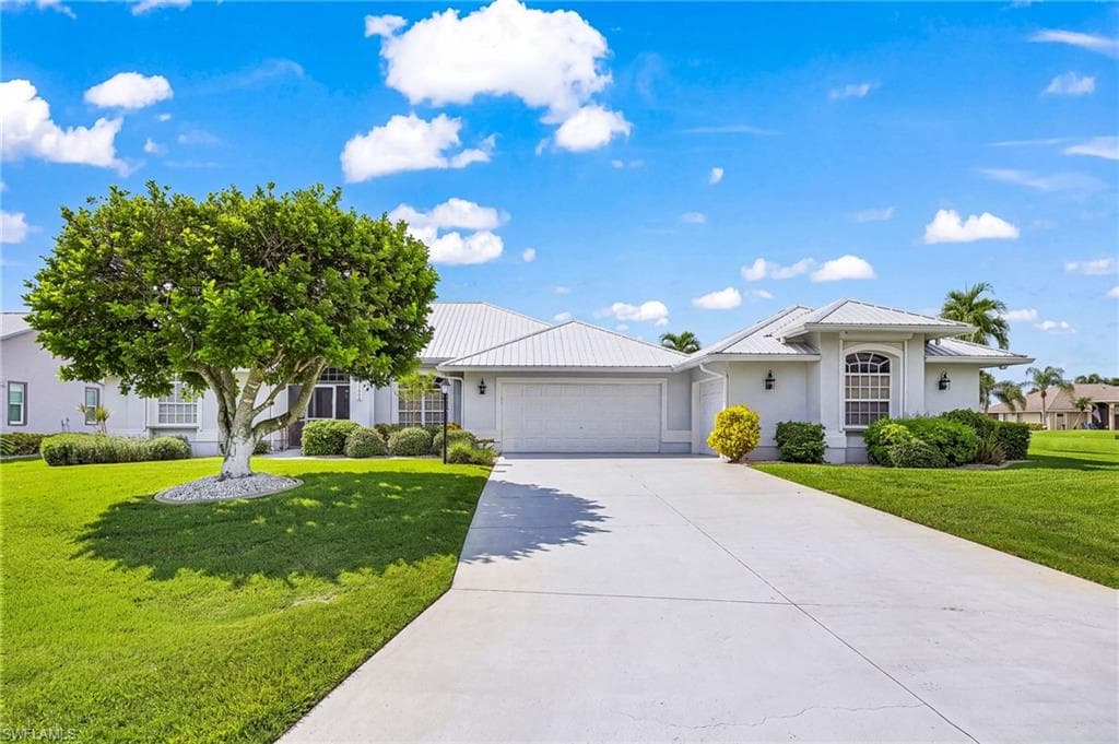 11908 Prince Charles Ct, Cape Coral, photo 2