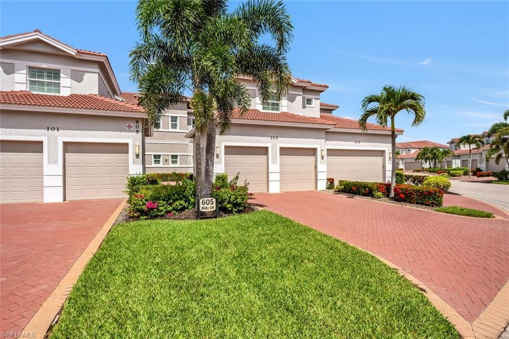 605 El Camino Real #102, Naples, photo 2