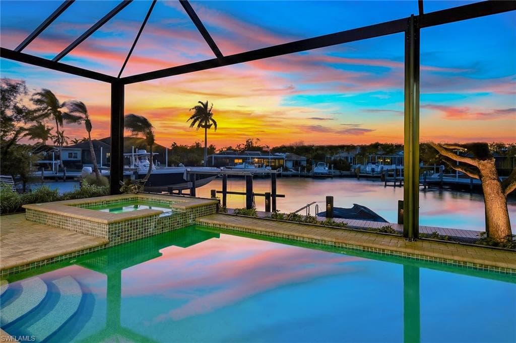 366 Grapewood Ct, Marco Island, photo 2