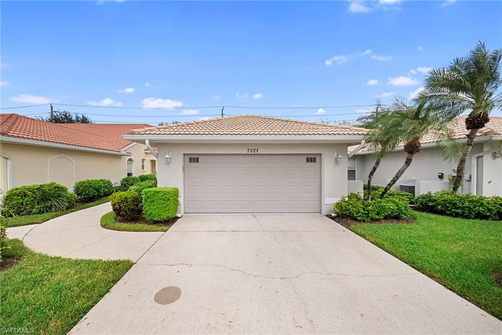 7021 Lone Oak Blvd, Naples, photo 2