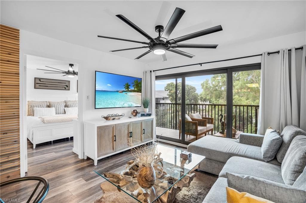 600 Neapolitan Way #353, Naples