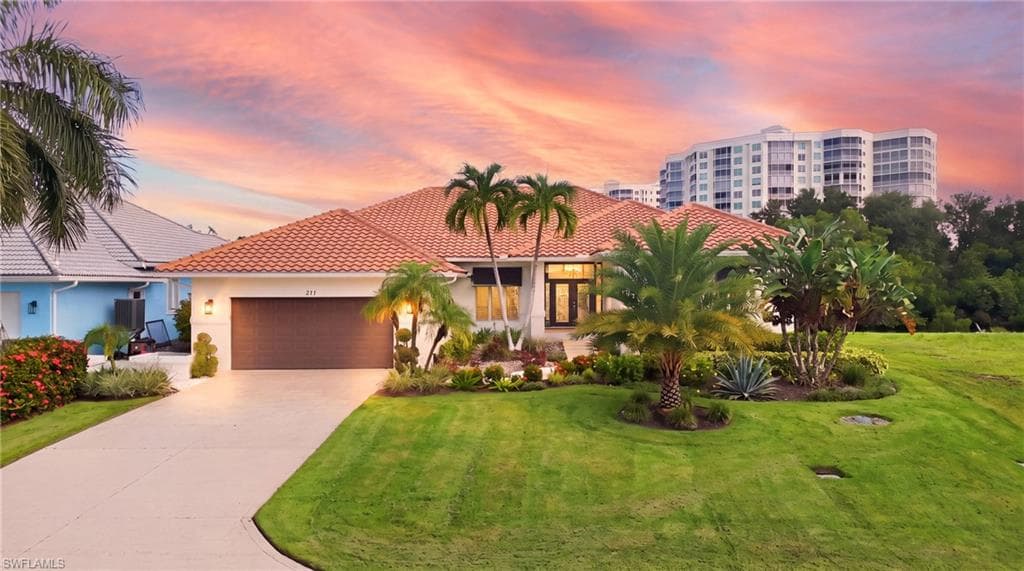 211 Flamingo Ave, Naples