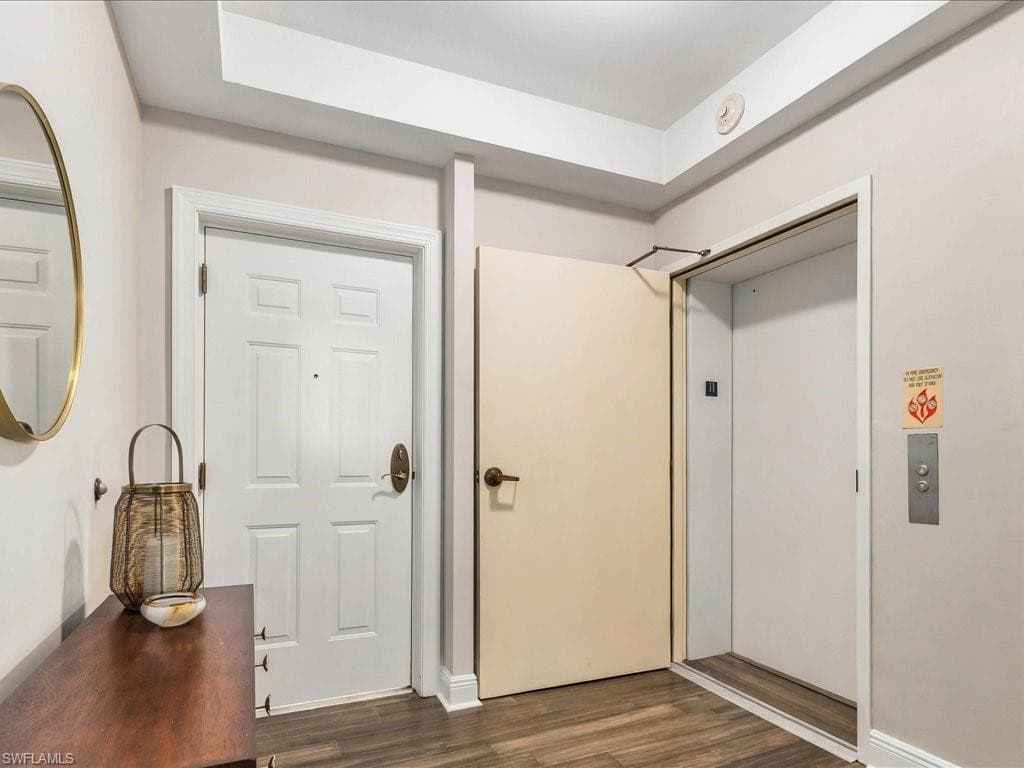 2745 1st St #1105, Fort Myers, photo 2