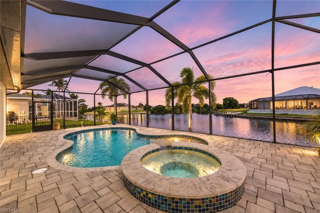 2603 1st St, Cape Coral