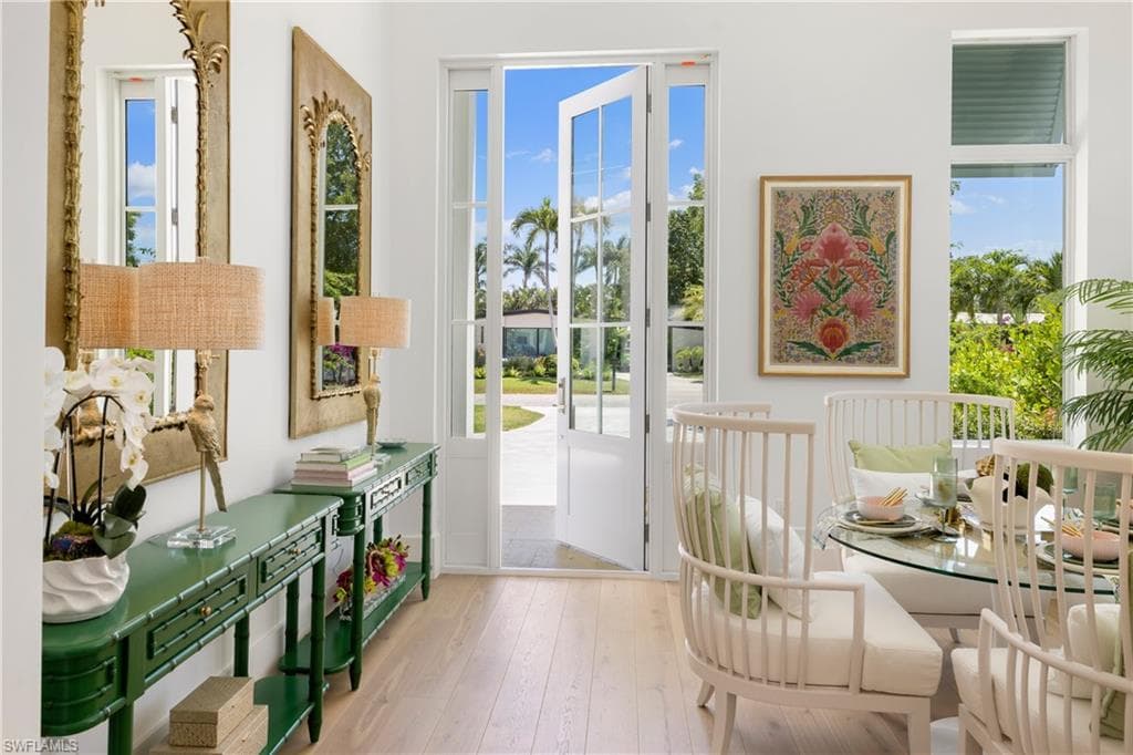 757 Broad Ct, Naples, photo 2