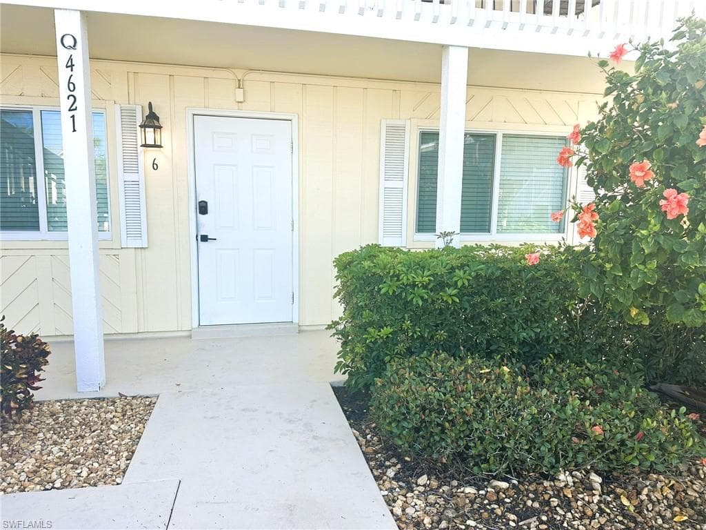 4621 Bayshore Dr #q6, Naples, photo 3