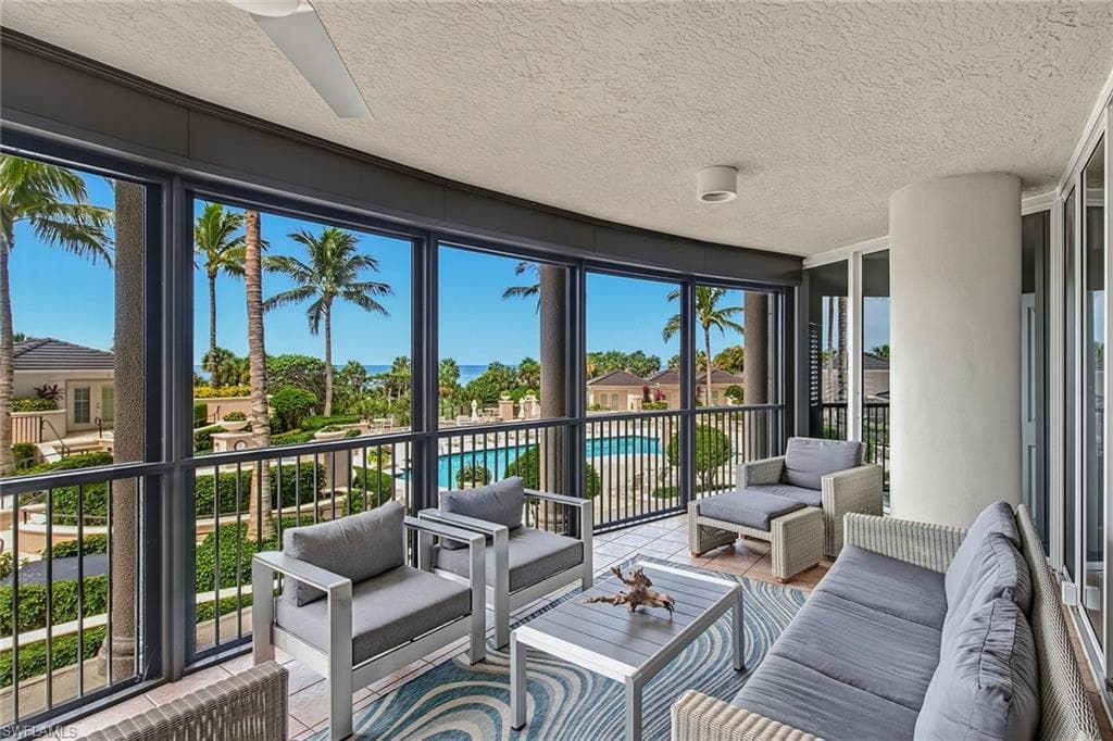 8665 Bay Colony Dr #202, Naples, photo 3