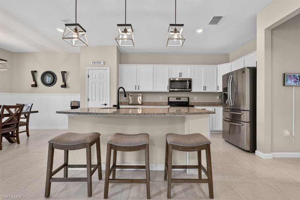 9301 Bramley Ter, Fort Myers, photo 3