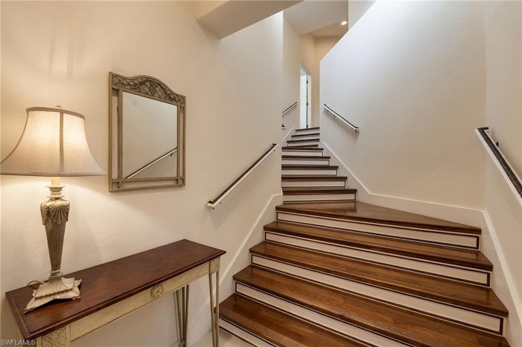 8437 Radcliffe Ter #204, Naples, photo 2