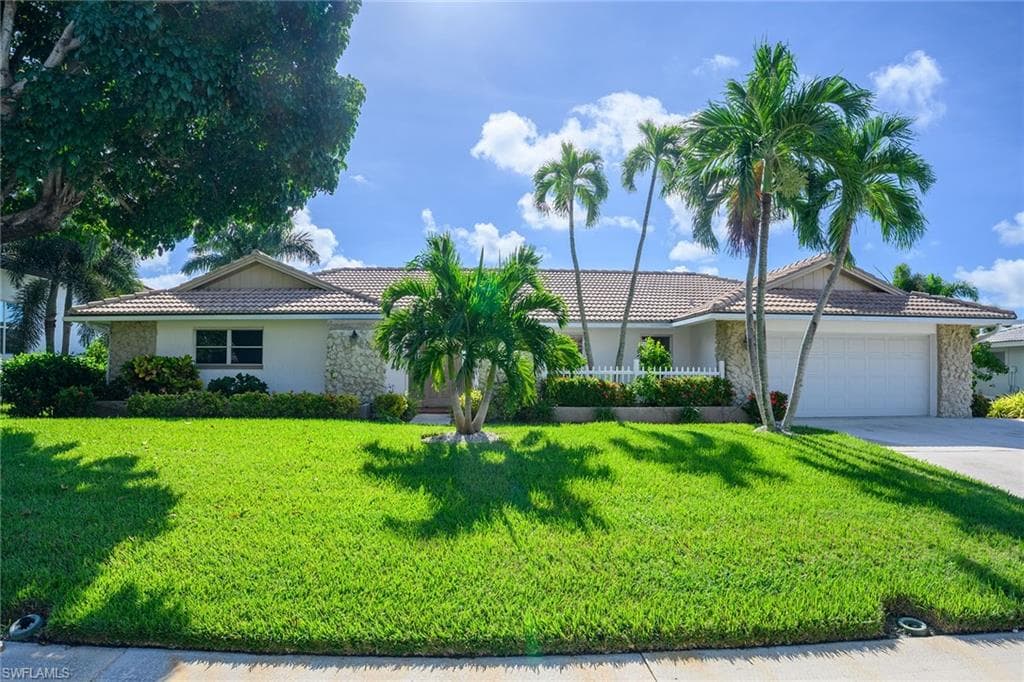 1763 Wavecrest Ct, Marco Island, photo 3