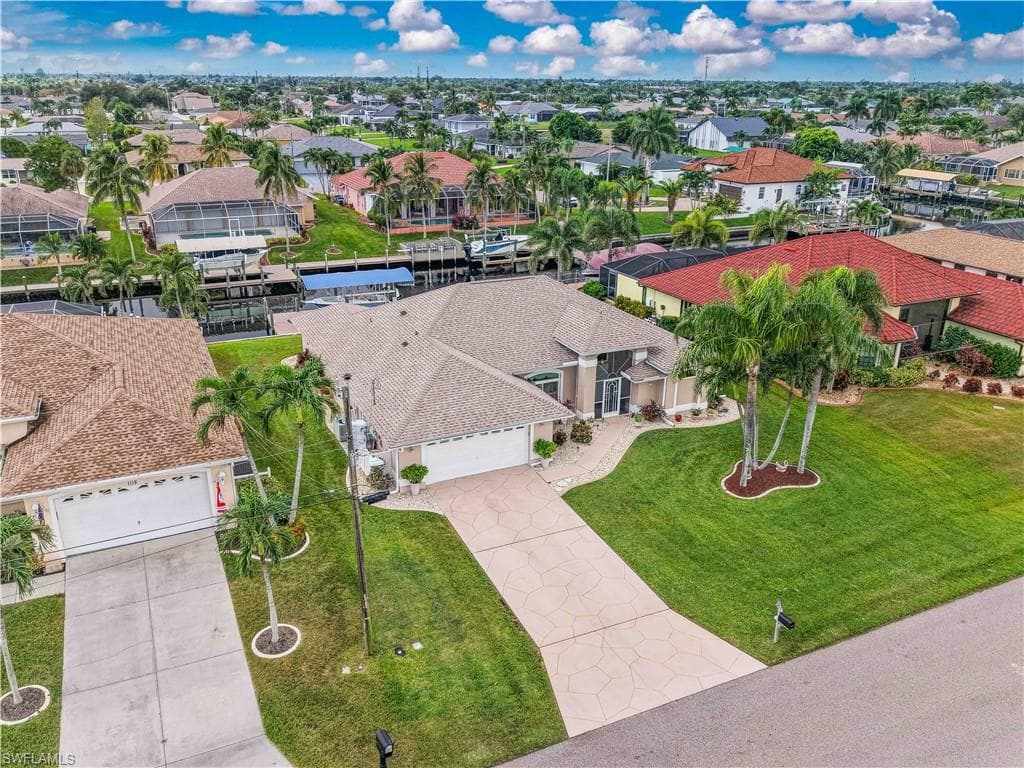1114 21st Ter, Cape Coral, photo 3