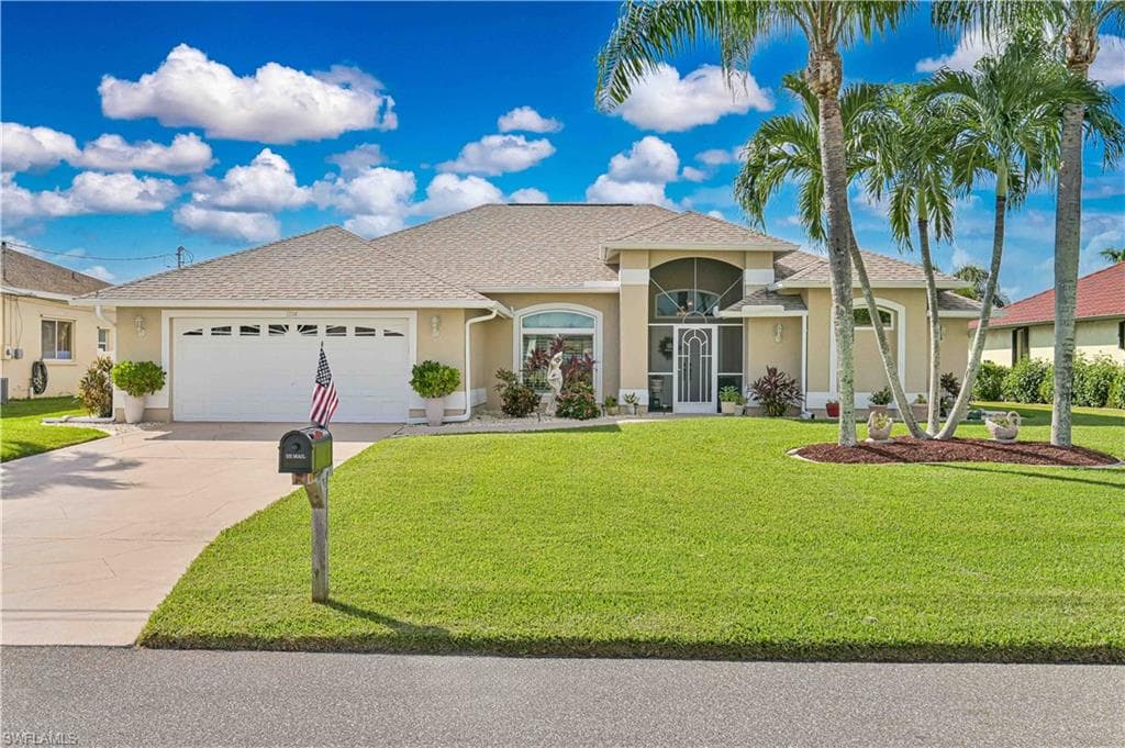 1114 21st Ter, Cape Coral