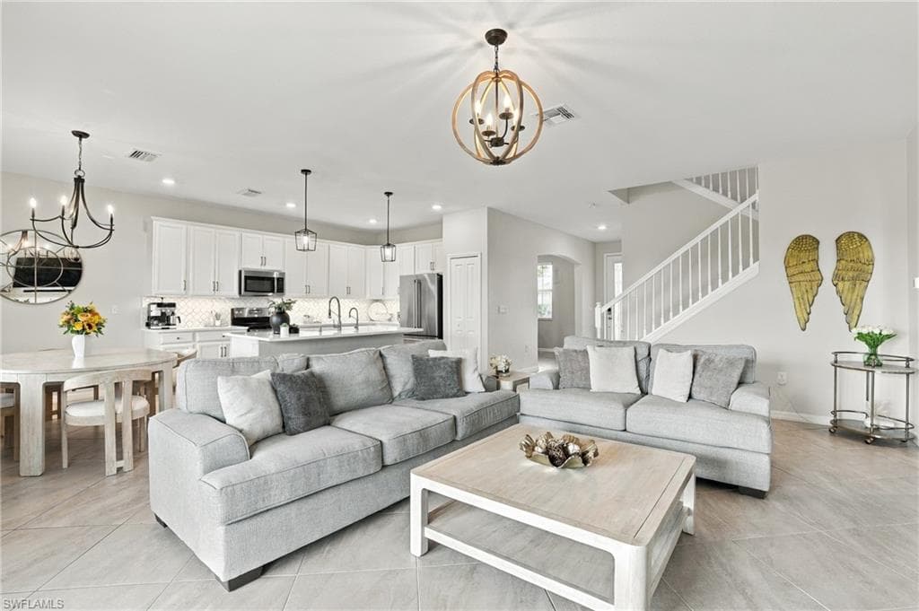 2114 Hamlin St, Naples