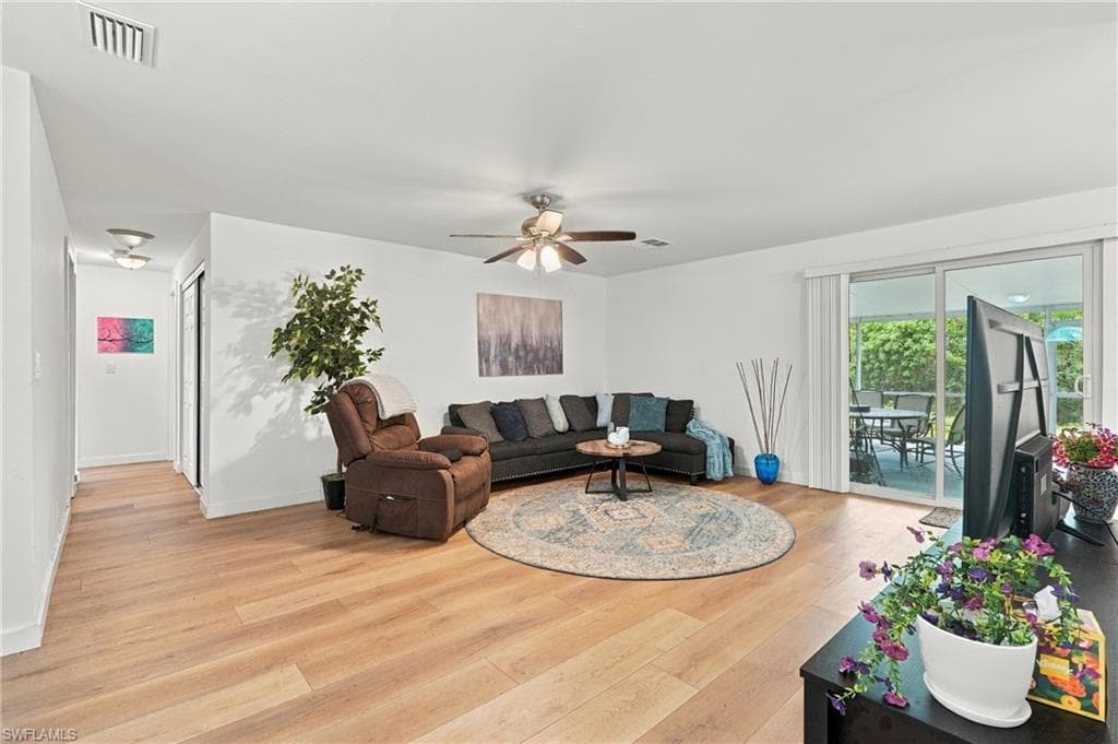 11821 Isle Of Palms Dr, Fort Myers Beach, photo 3