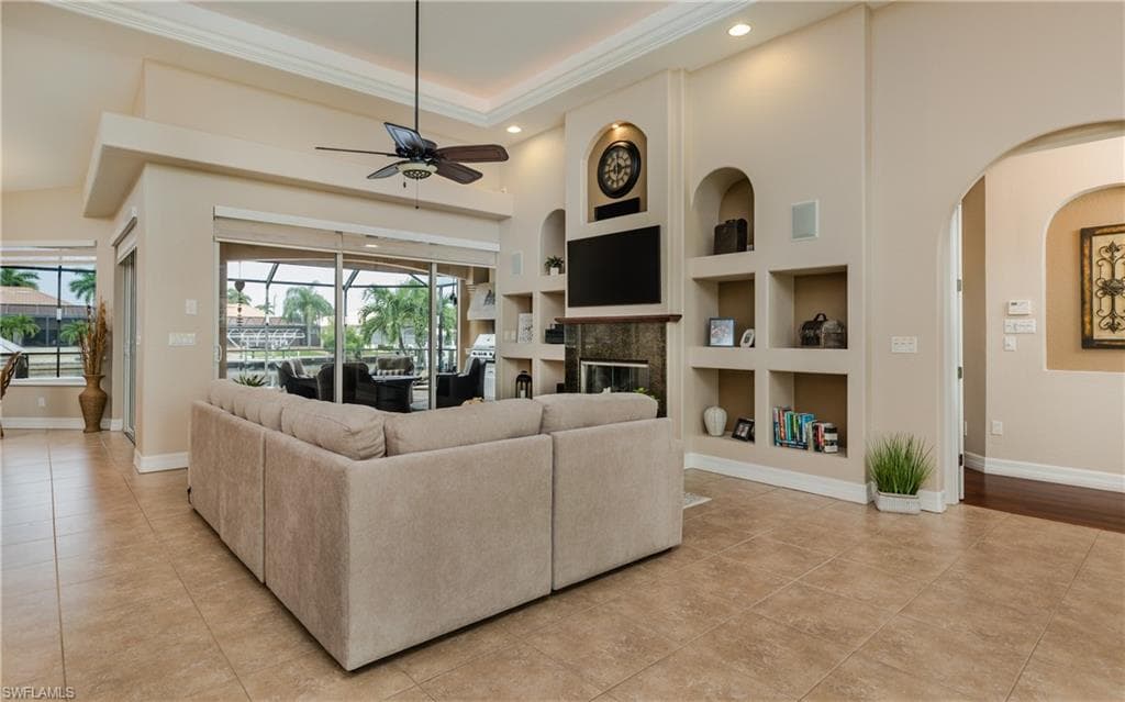5426 24th Pl, Cape Coral, photo 3