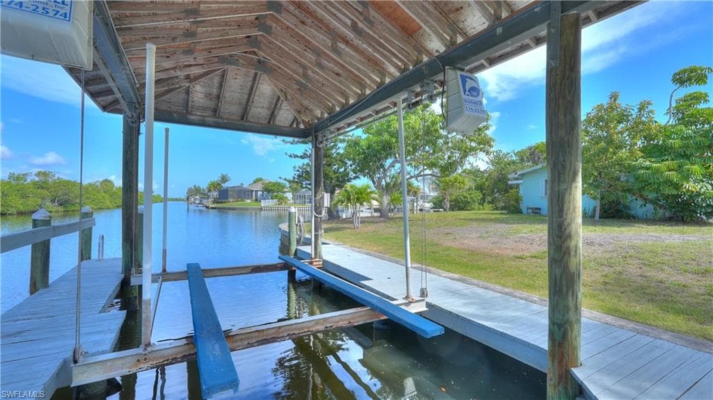 12055 Matlacha Blvd, Matlacha Isles, photo 2