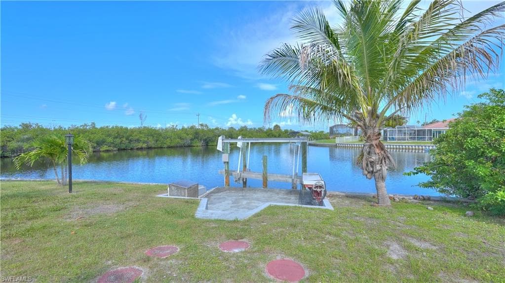 12055 Matlacha Blvd, Matlacha Isles, photo 3