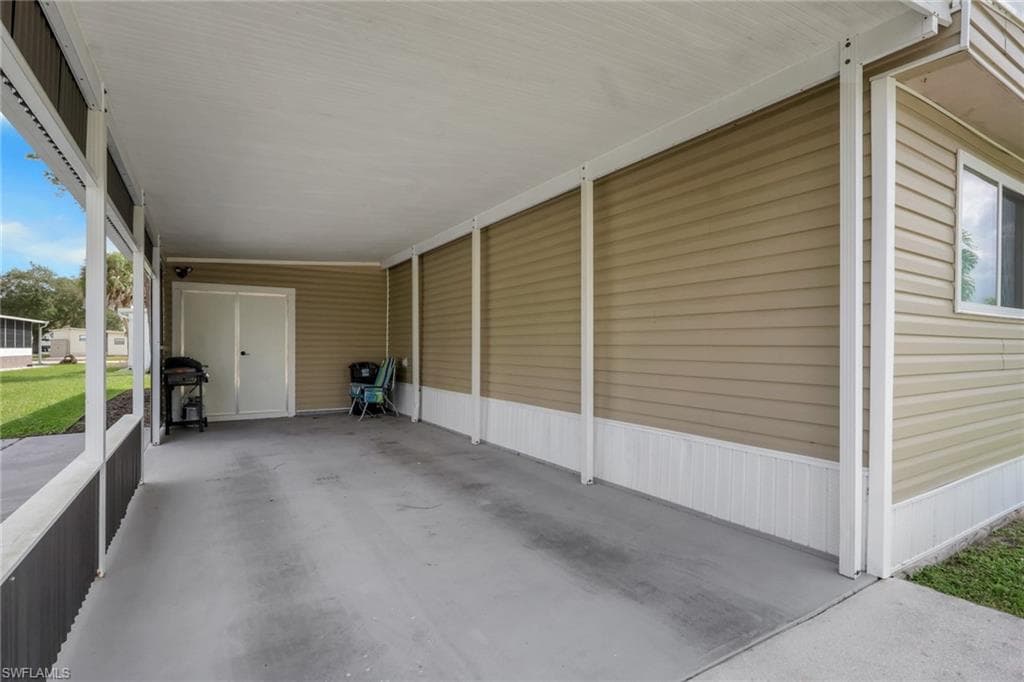 27547 Macke Dr, Bonita Springs, photo 2