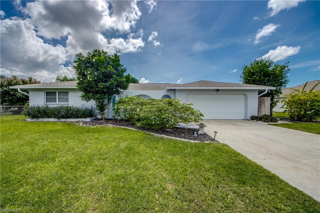930 Archer Pkwy, Cape Coral