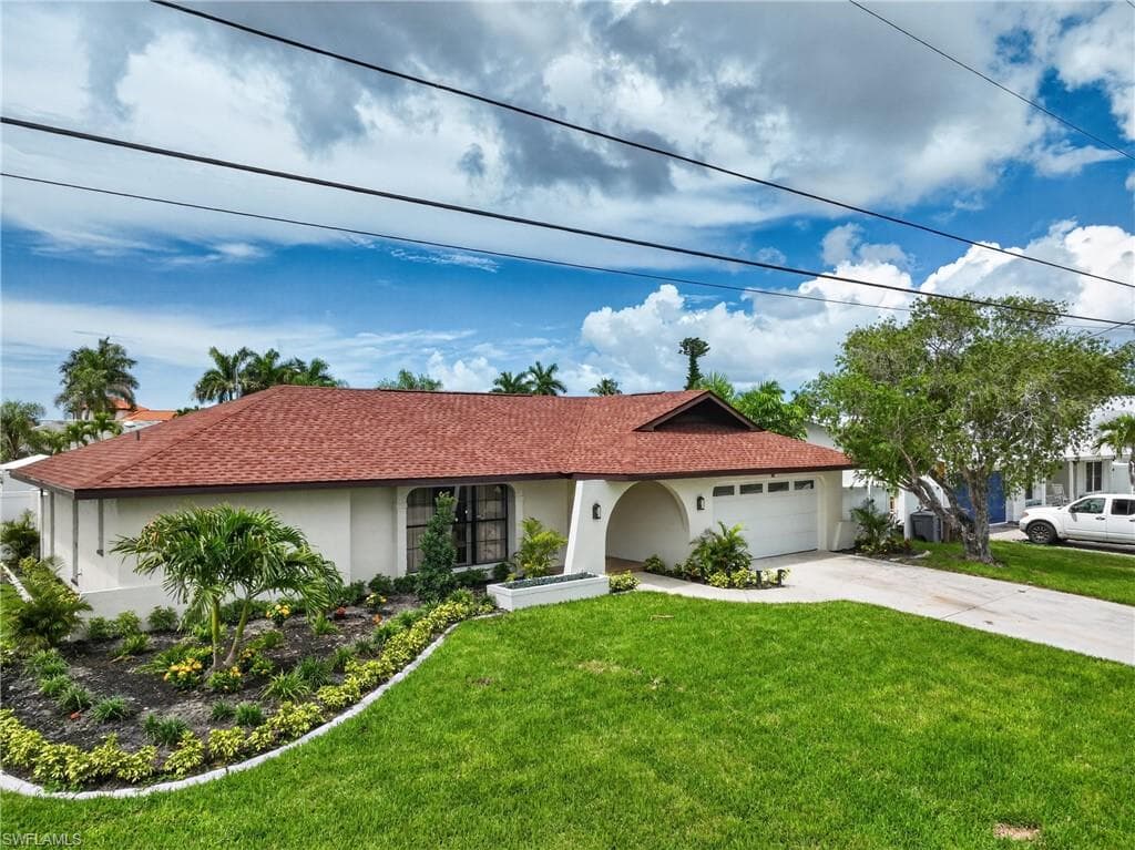 612 51st Ter, Cape Coral, photo 2