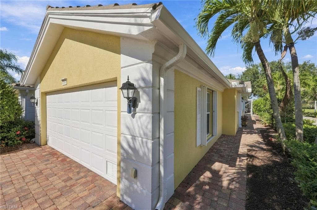 8181 Xenia Ln, Naples, photo 2