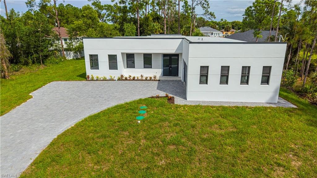 3416 26th St, Lehigh Acres