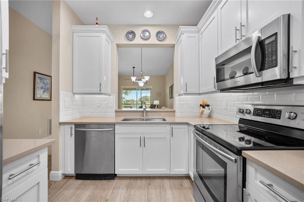 2325 Carrington Ct #203, Naples, photo 3
