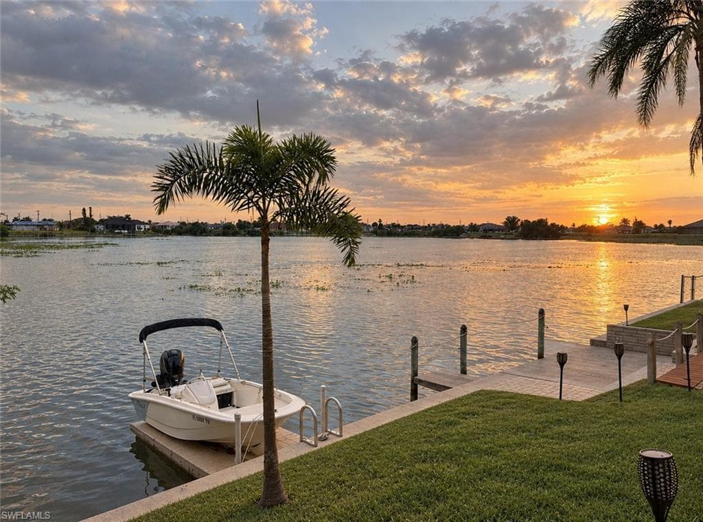 224 12th Ln, Cape Coral