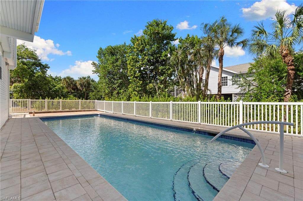 475 Las Tiendas Ln, Sanibel, photo 3