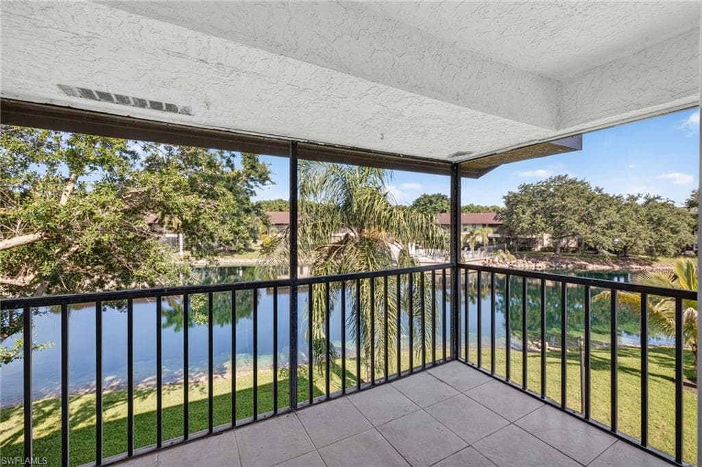 5365 Treetops Dr #s206, Naples, photo 2